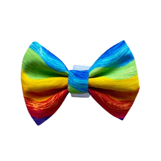 Wavy Rainbow Stripe
