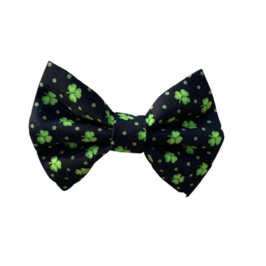 Shamrocks & Dots